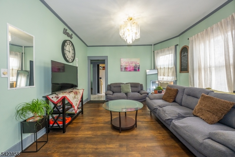 1st floor Living Room