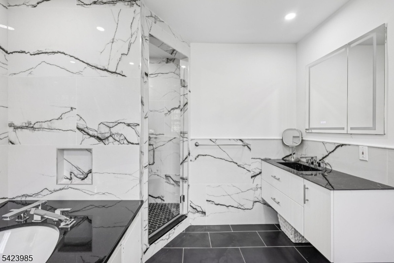 Elegant Primary Bath