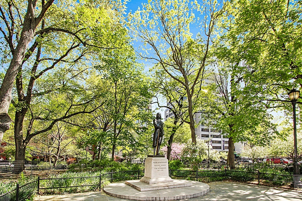 200 East 16th Street 4-B Gramercy Park New York NY 10003