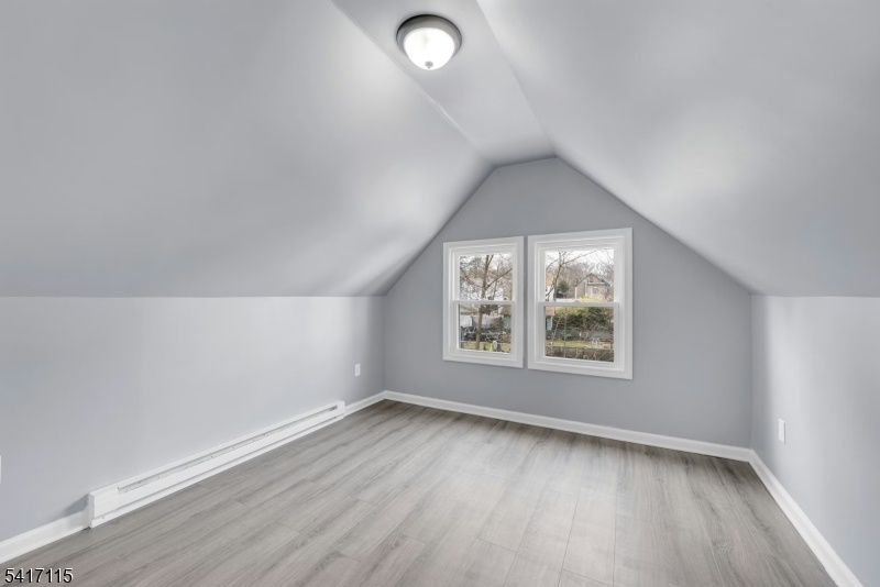 2nd flood bedroom