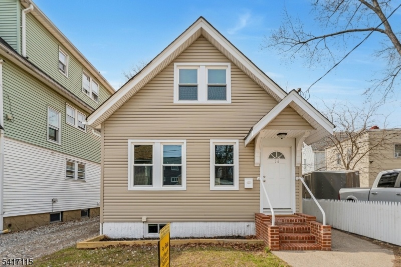 Welcome to 54 Thomas St.