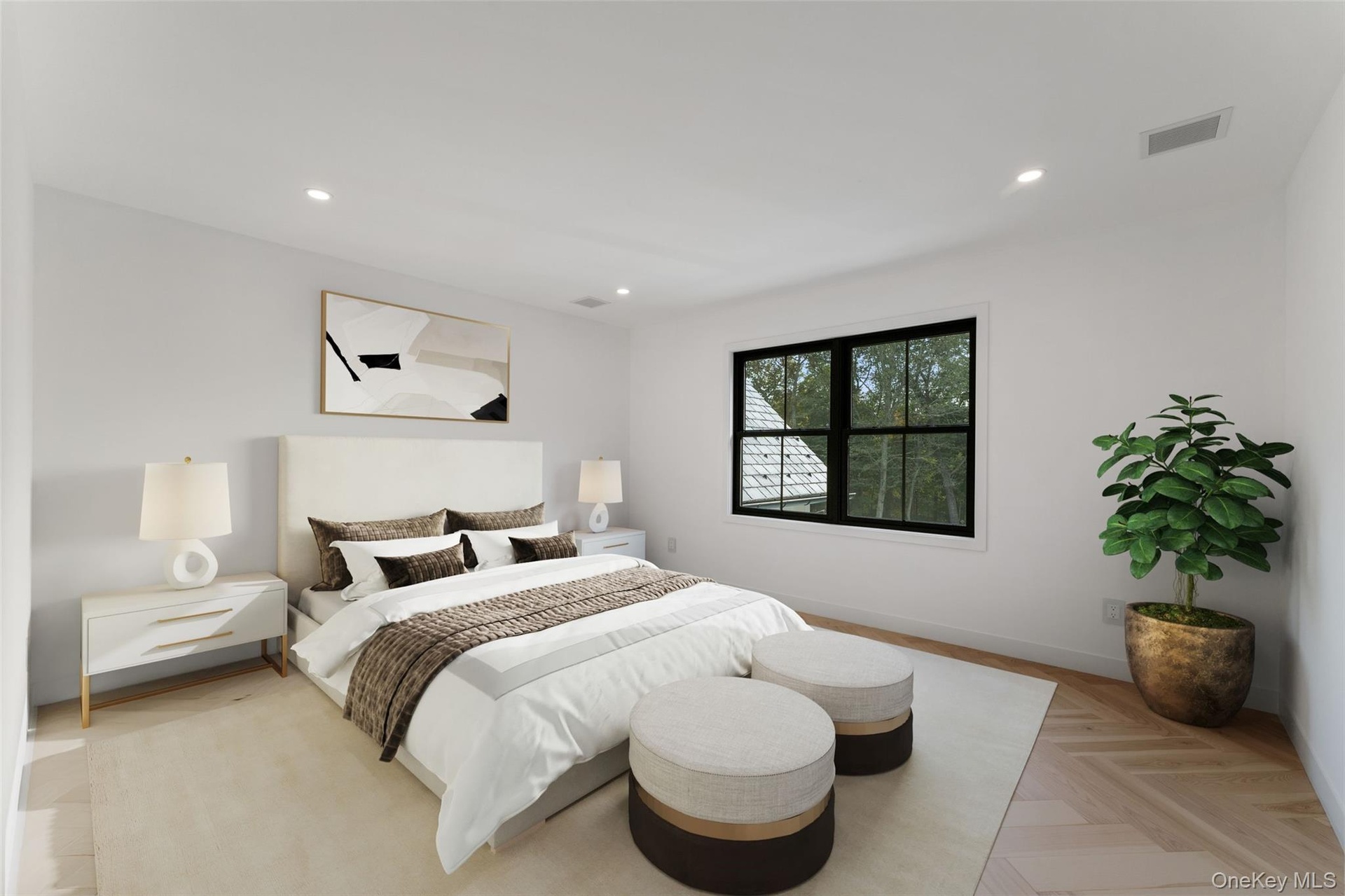 3rd Bedroom featuring recessed lighting