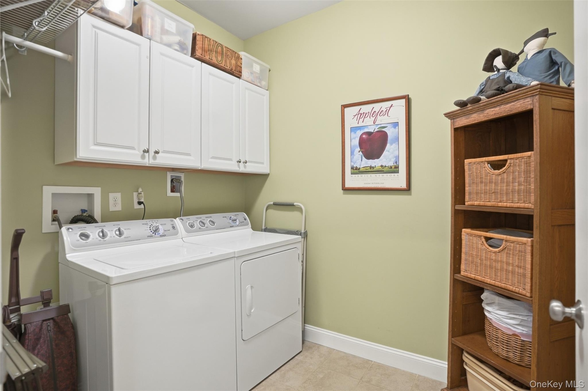 Unusually laundry with built-ins