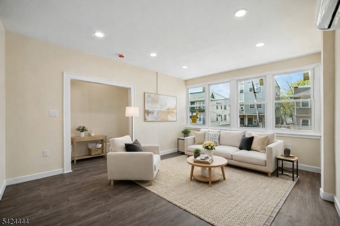 Living Room-Virtual Staging