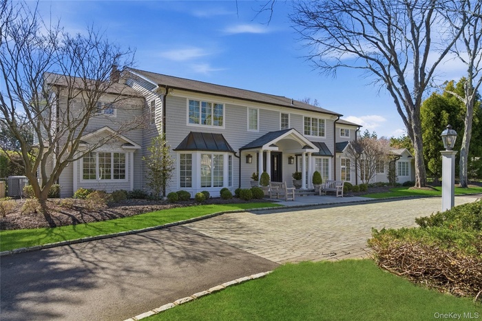 Hampton Style Colonial