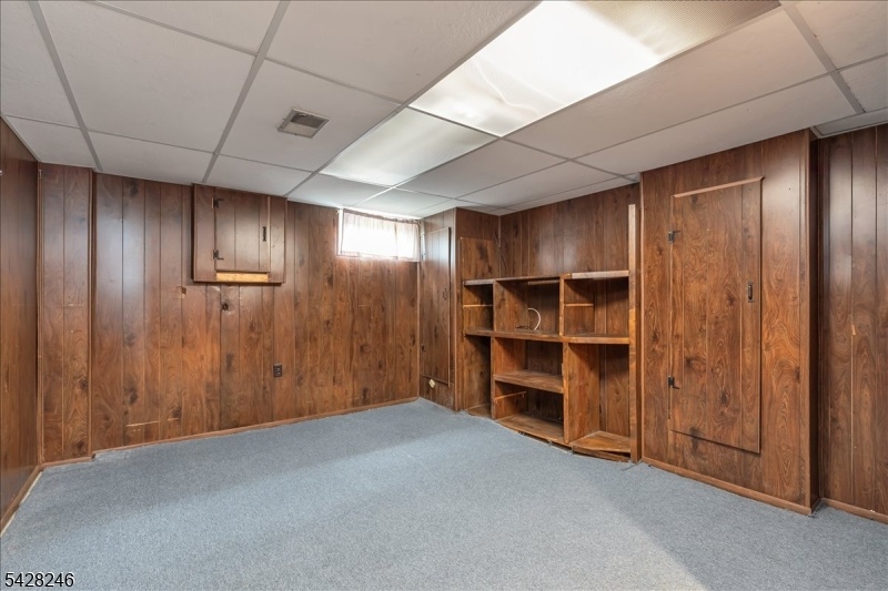 den/rec room