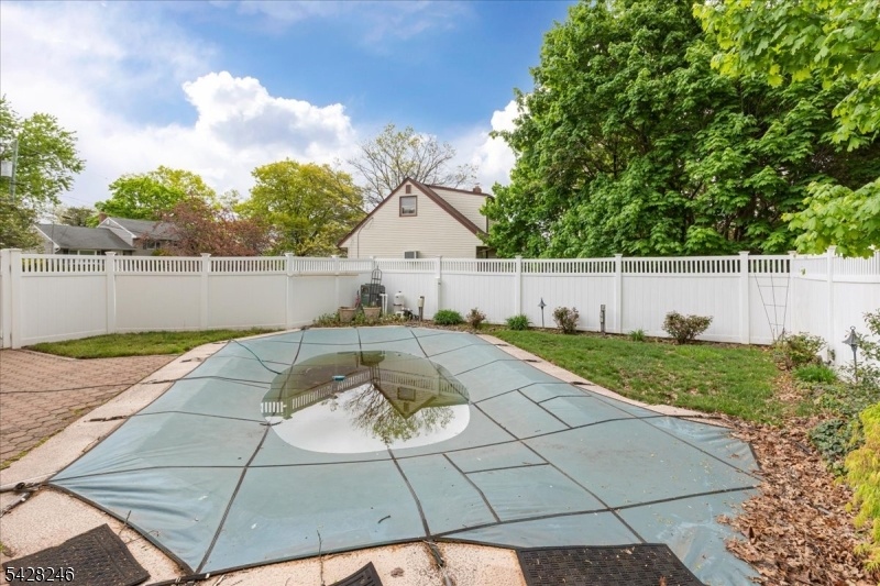 inground pool