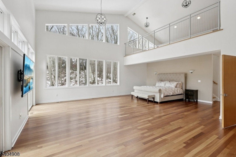 Primary suite
