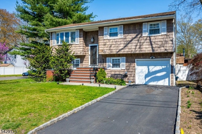 Front/Driveway