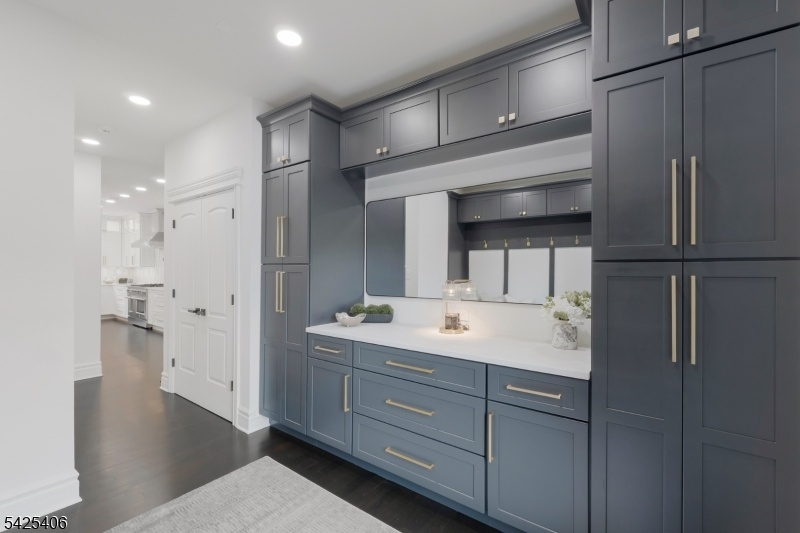 Mud room