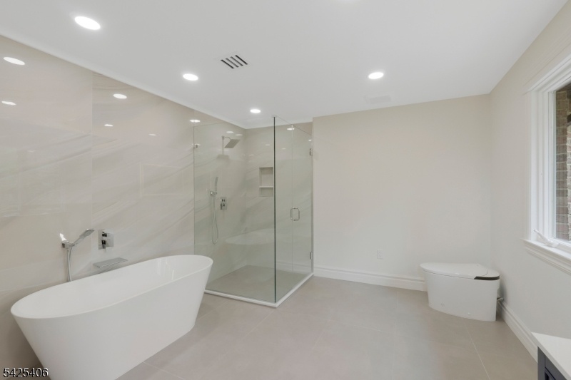 Princess suite bath