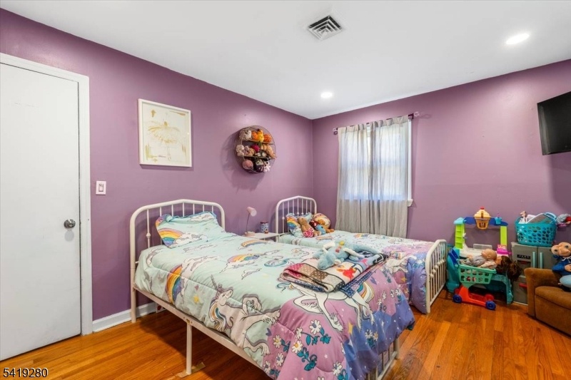 Bed 2