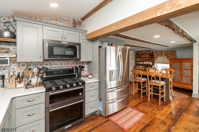 View of Kitchen character