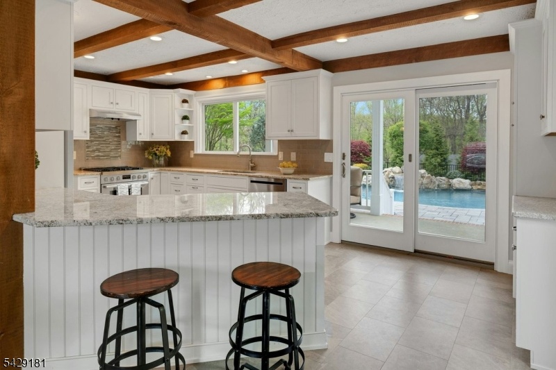 Breakfast Bar