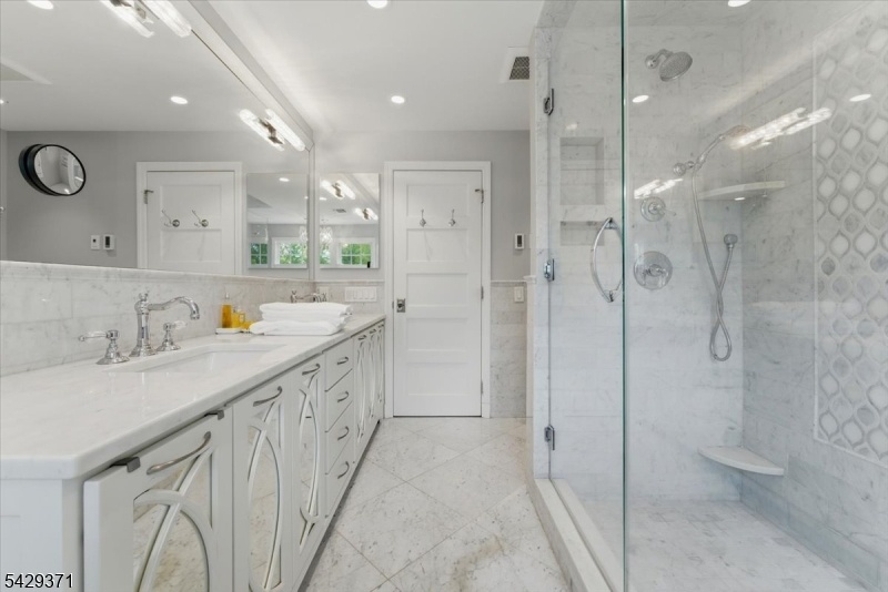 Double Vanity and Stall Shower