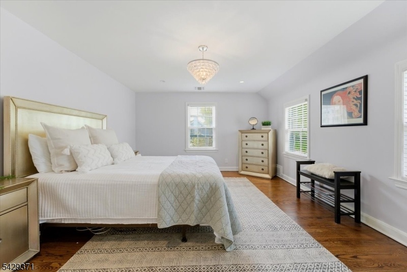 Spacious 2nd Bedroom