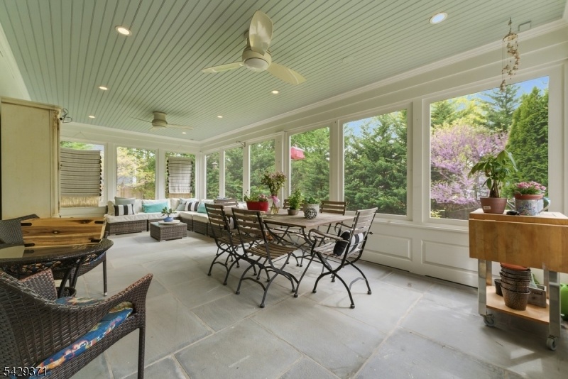 Screened in Dining Area