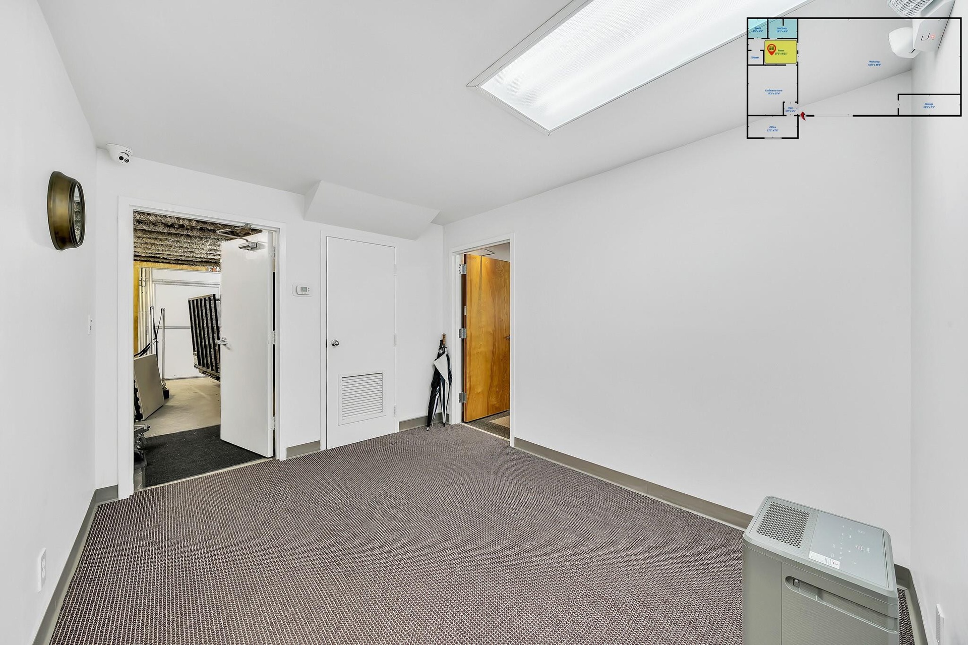 Entry door from Conference Lounge Area to Wareshouse