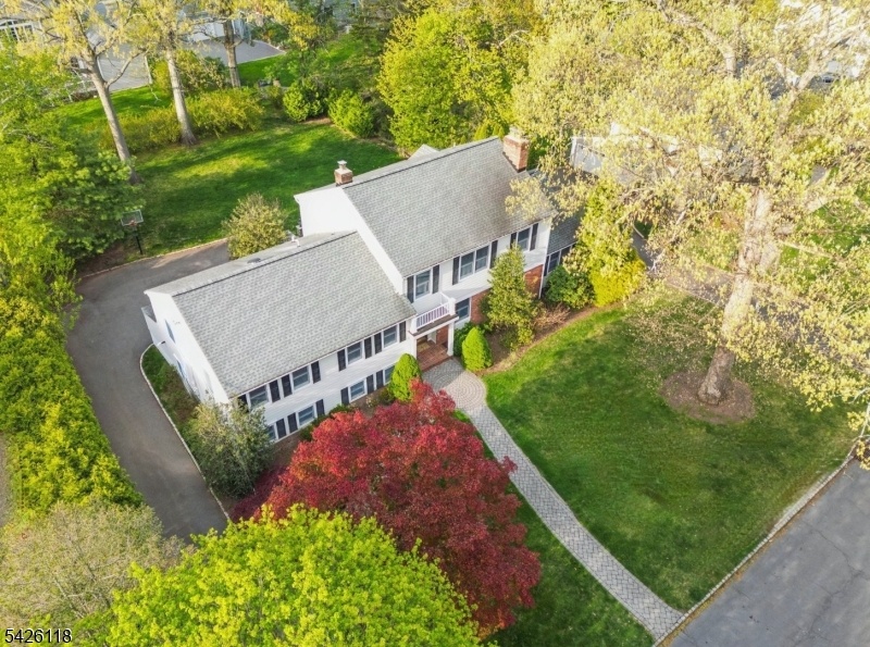 FABULOUS SHORT HILLS HOME