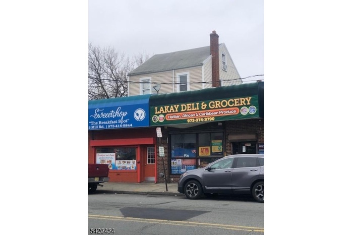 Store front with Apt