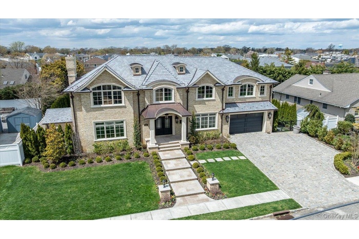Prestigious Location in the "Bar Harbour Community"