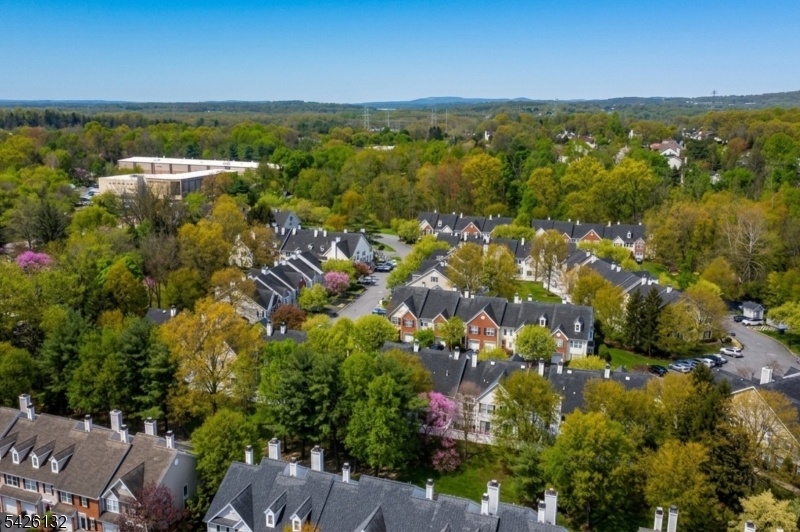 Jade Mountain Community