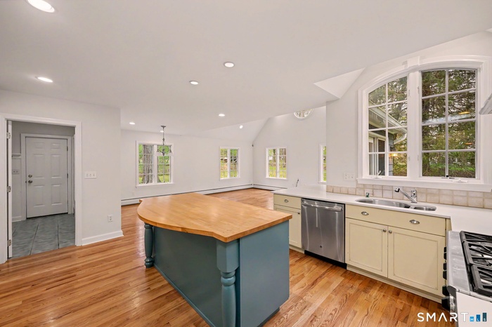 Island Kitchen