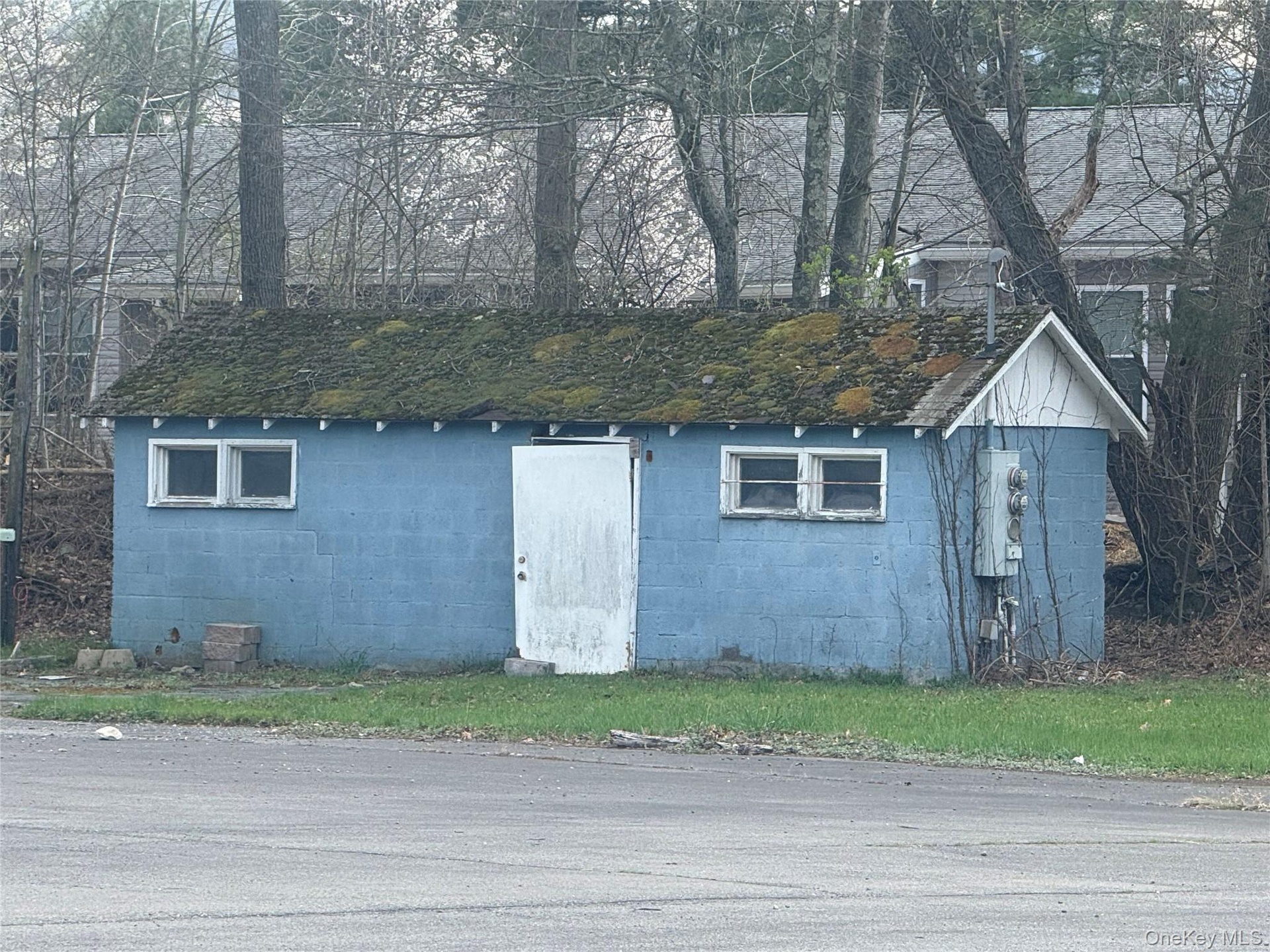 Storage shed