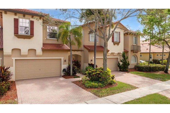 Tuscany/Heron Bay for Rent