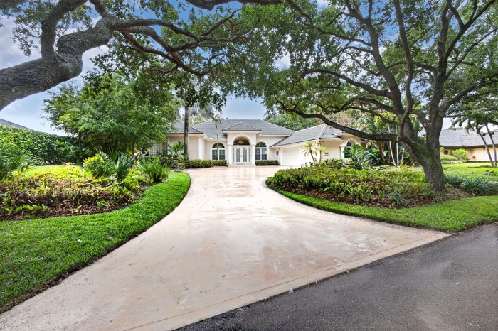 .57 Acre Lot, CBS Home