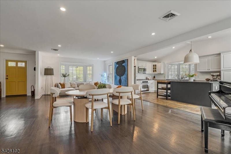 Dining Room & Kitchen