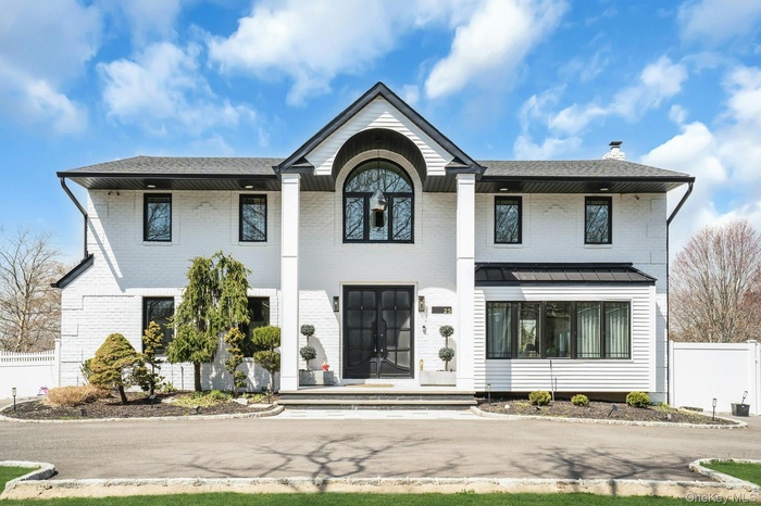 4 to 5 Bedroom, 3.5 Bathroom.