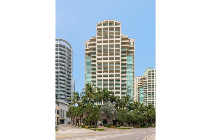 Ritz Carlton Residence Entrance