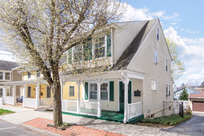 Welcome to 21 North Ferris Street located right in the heart of the Village of Irvington