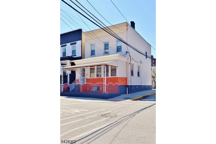 Front | Side of House