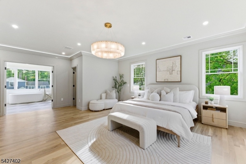 Primary suite