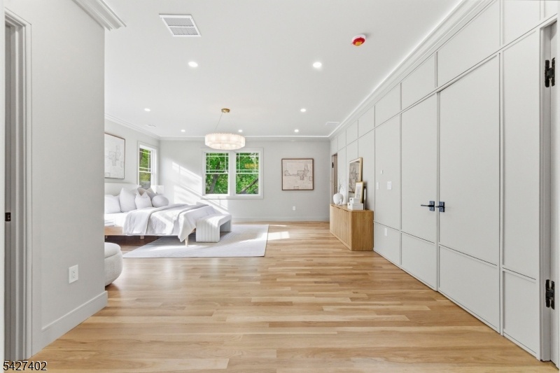 Primary suite