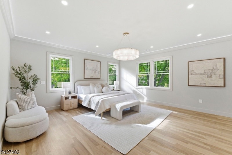Primary suite