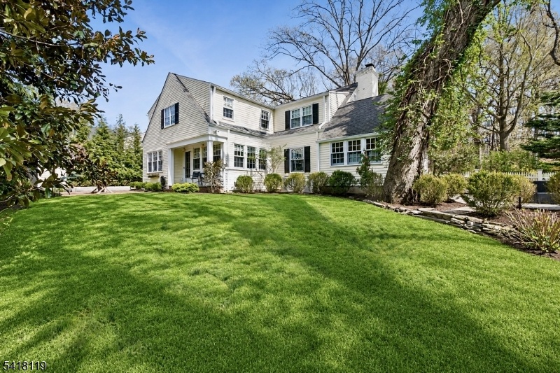 FAB SHORT HILLS COLONIAL