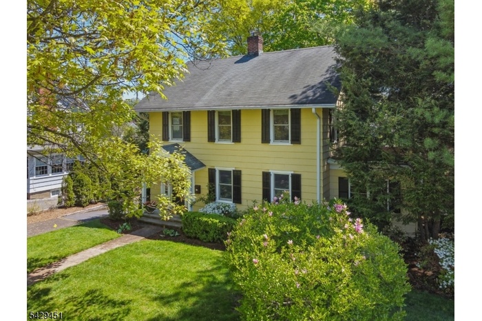 Charming Colonial