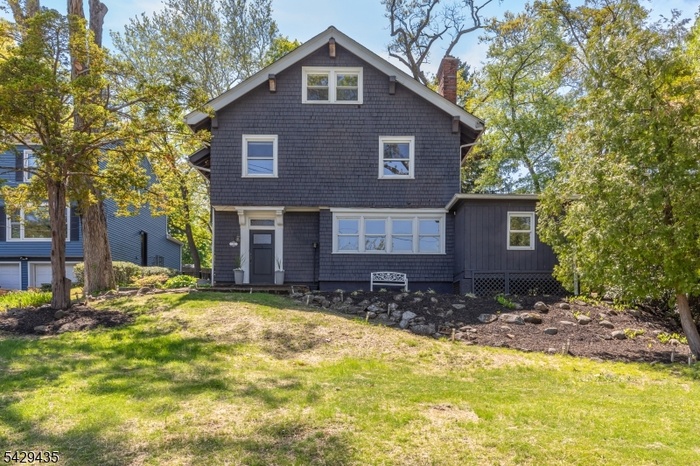 Front daylight view of home