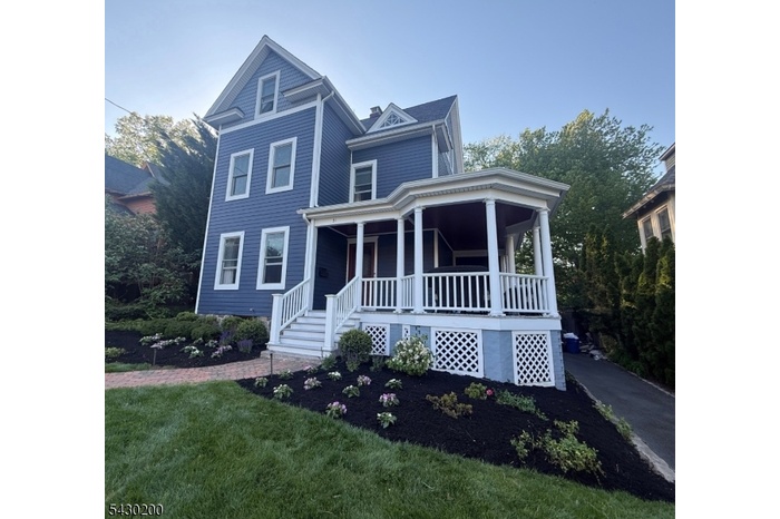 Welcome to 31 Maple Ave!