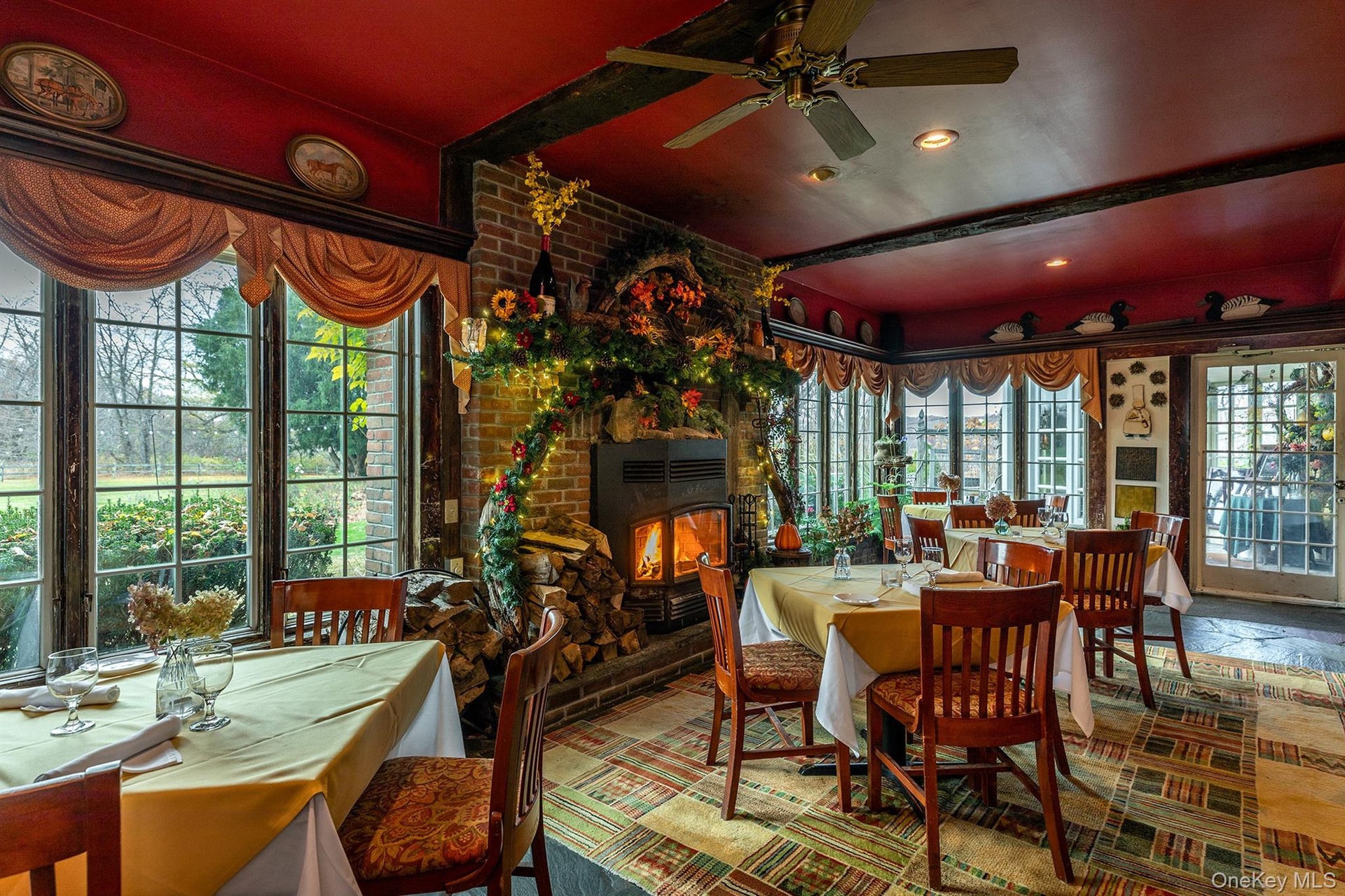 Dining room with fireplace