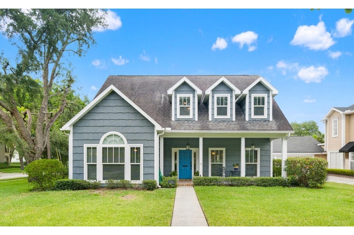 3233 W Parkland Blvd- beautiful corner lot