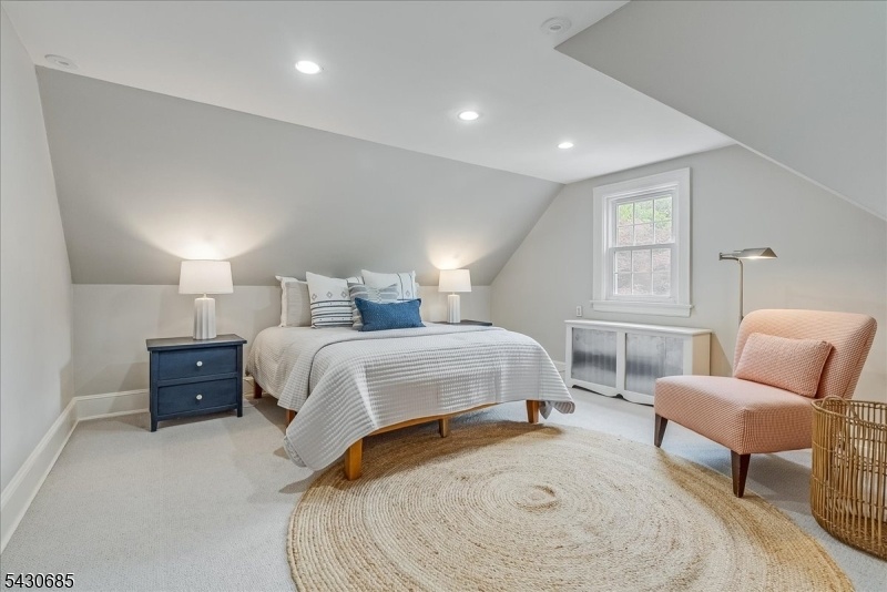 Bedroom 5/Guest Room