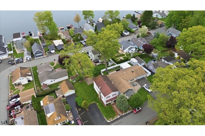 Aerial 4 - close to lake