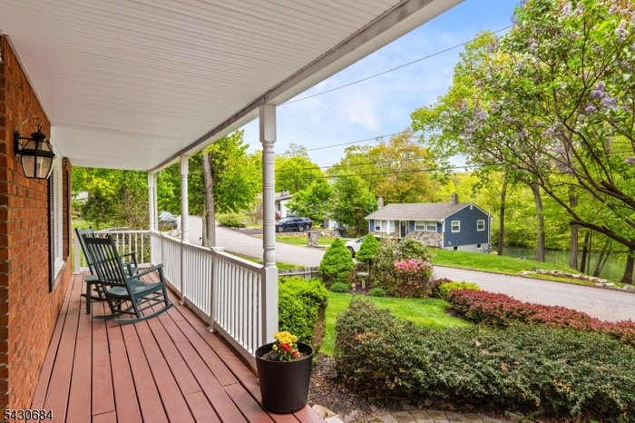 Lemonade Porch