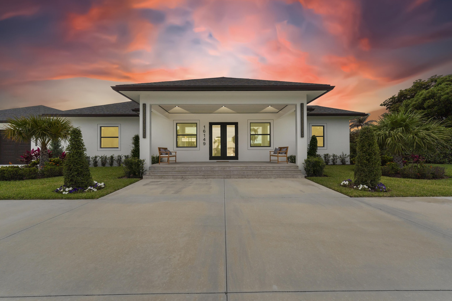 Welcome Home, where unforgettable Florida sunsets are in your backyard!