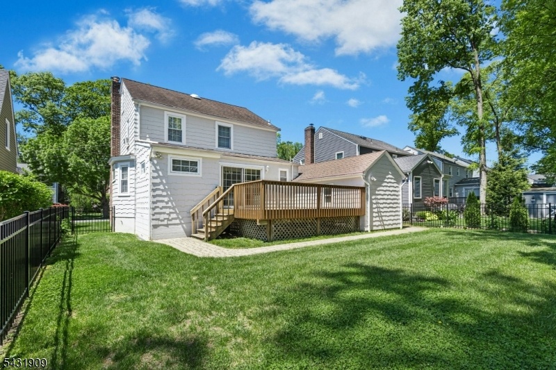 Spacious rear yard