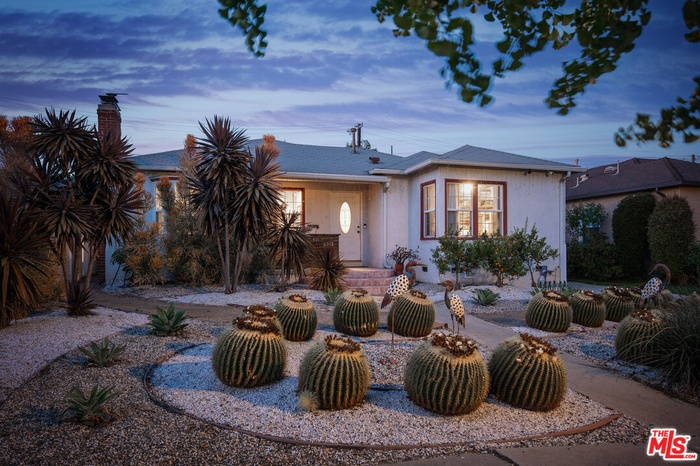 Exterior and Front Yard
